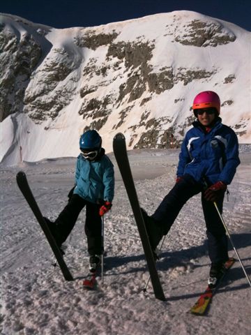 children skiing